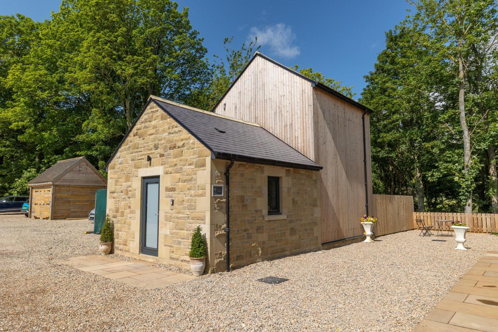 The Tempus At Charlton Hall Estate Hotel Alnwick Exterior foto