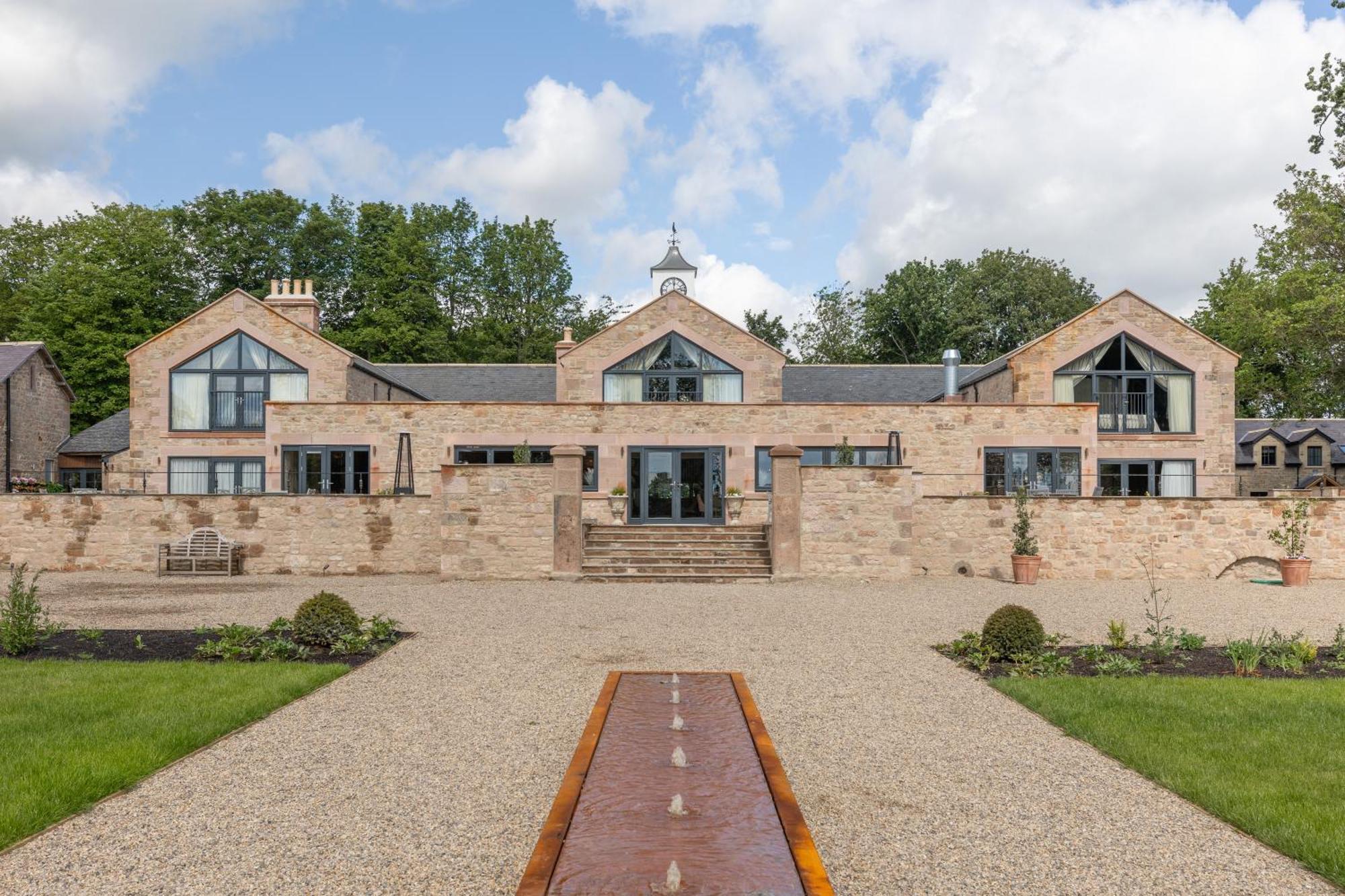 The Tempus At Charlton Hall Estate Hotel Alnwick Exterior foto